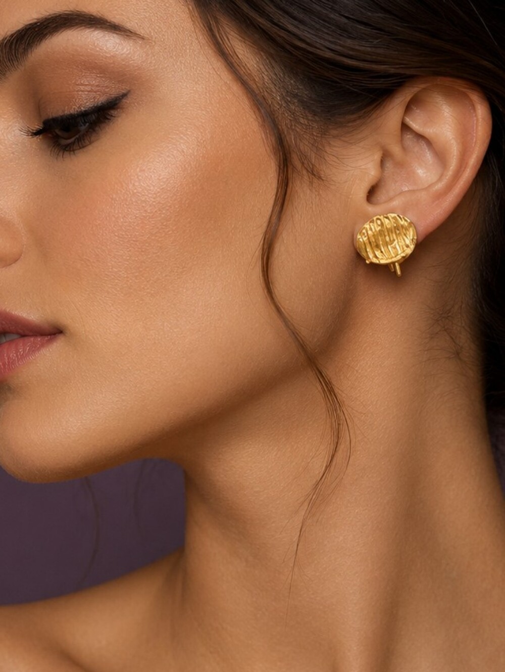 VTG TRIFARI Estate 1950s Atomic Goldtone Round Coin Textured Clip-on Earrings